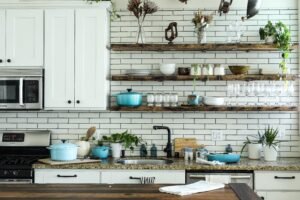 A single-wall kitchen nicely decorated could be just the right kitchen layout for your Columbus home.